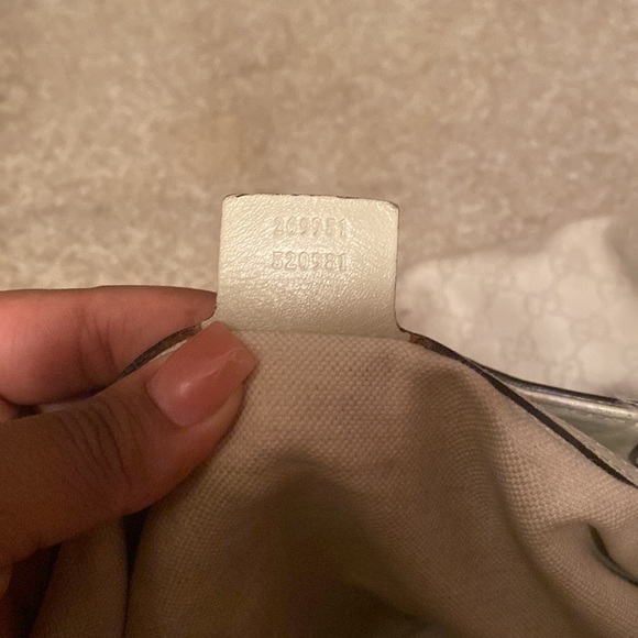 Authentic Gucci purse - Picture 4 of 5